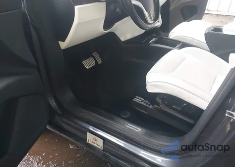 2016 Tesla Model X 60D/P100D/P90D from USA, damaged, VIN 5YJXCAE45GF001468